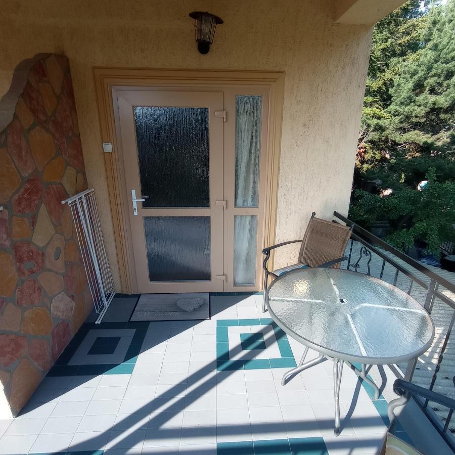Rozsa Apartman Alsóörs Exteriör bild
