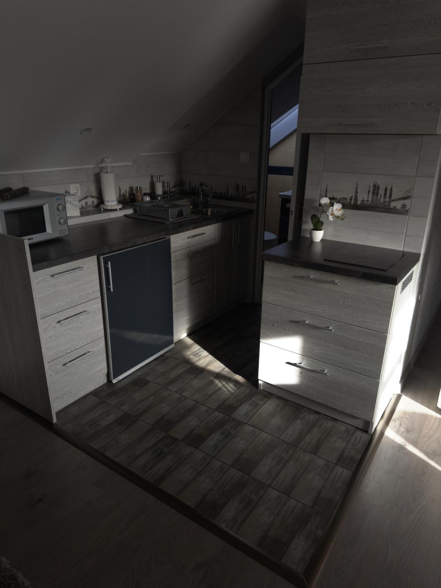 Rozsa Apartman Alsóörs Rum bild